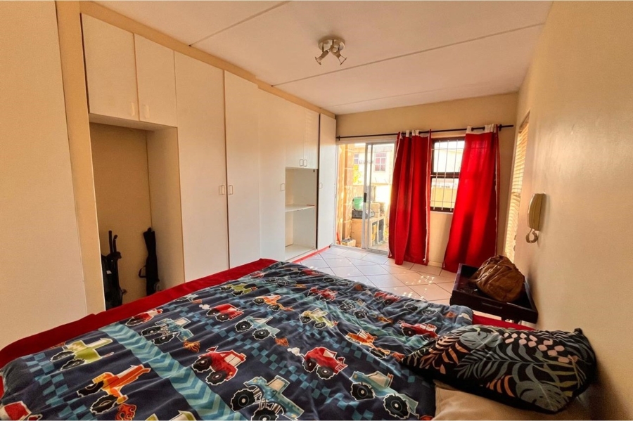 1 Bedroom Property for Sale in Parklands Western Cape
